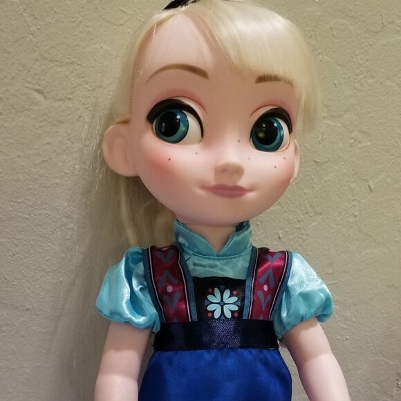 Disney Frozen Animators' Collection Elsa Doll 16” - Picture 3 of 3